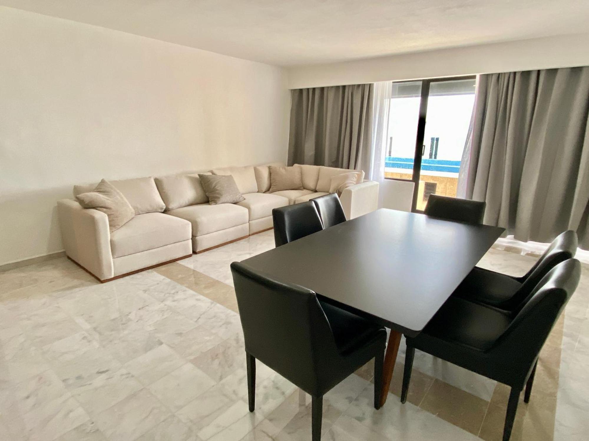 Condo In Ocean Front Resort カンクン 部屋 写真