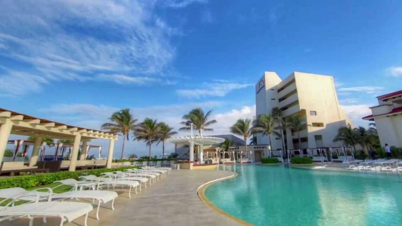 Condo In Ocean Front Resort カンクン エクステリア 写真